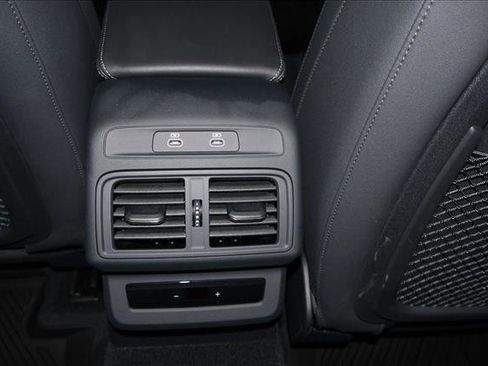 Used 2025 Audi Q5 Premium w/ Premium Plus AWD/4WD image 22