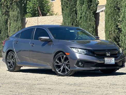 Used 2020 Honda Civic Sport image 2