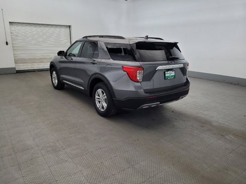 Used 2021 Ford Explorer XLT w/ Equipment Group 202A AWD/4WD image 5