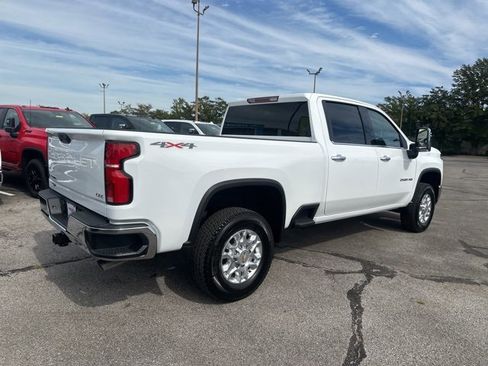 New 2026 Chevrolet Silverado 2500 LTZ image 3