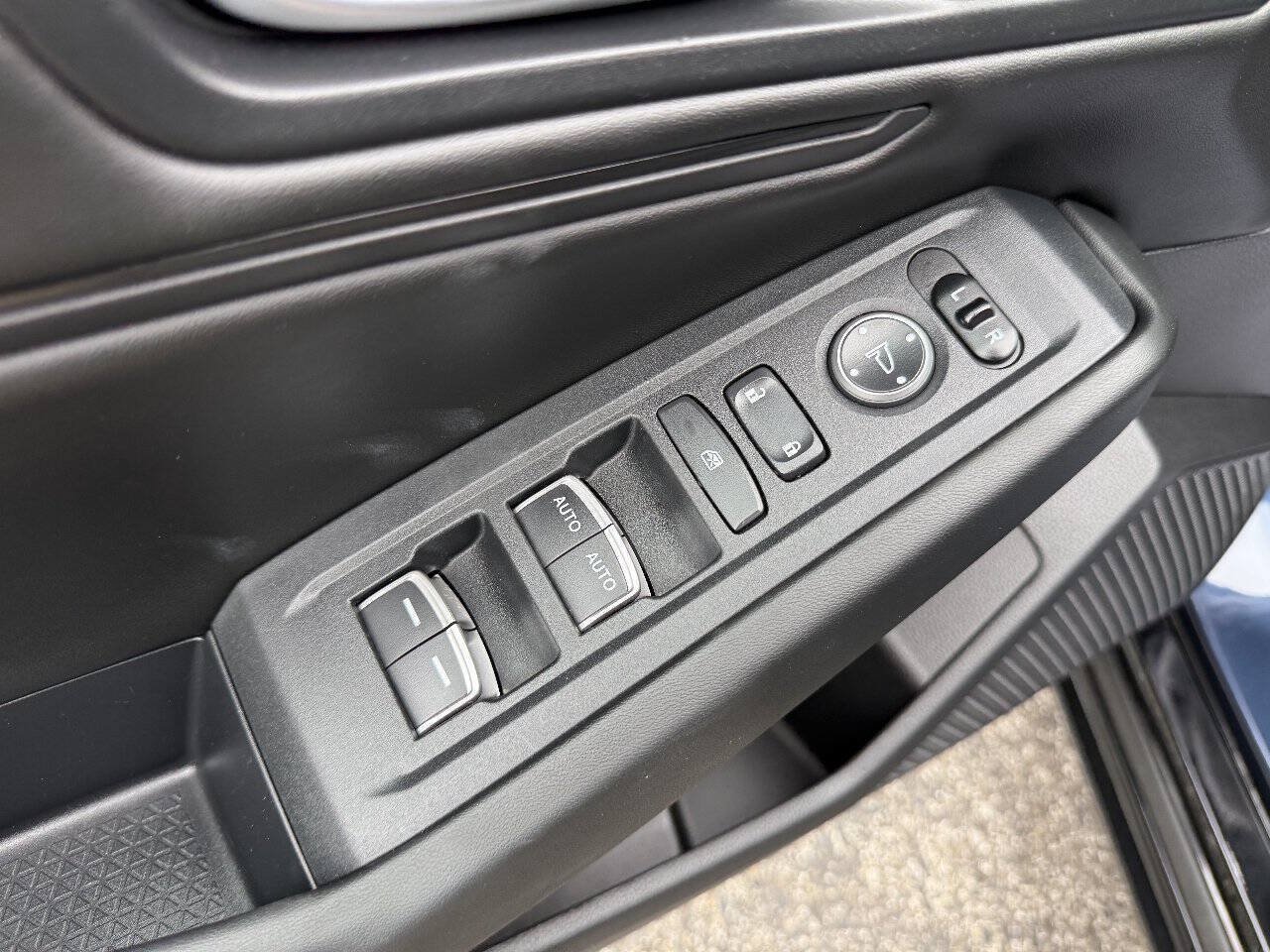 Used 2025 Honda Accord EX-L image 14