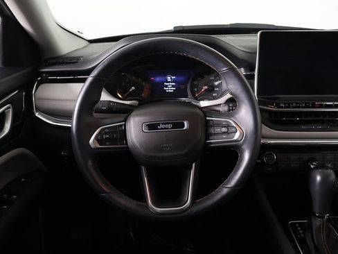 Used 2022 Jeep Compass Limited image 38