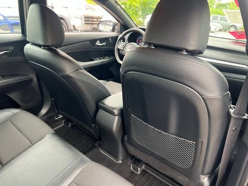 Certified 2023 Kia Forte GT-Line w/ GT-Line Technology Package FWD image 13