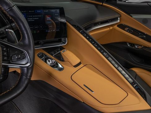 Used 2022 Chevrolet Corvette Stingray Premium Conv w/ Z51 Performance Package RWD image 23