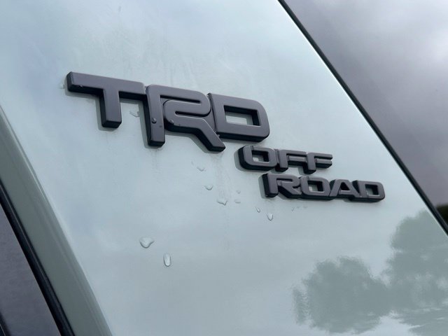 Used 2023 Toyota 4Runner TRD Off-Road Premium w/ Off Road Premium Plus Package AWD/4WD image 12