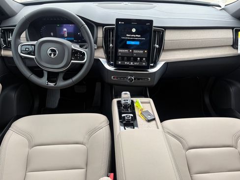 New 2026 Volvo XC90 B6 Plus image 11