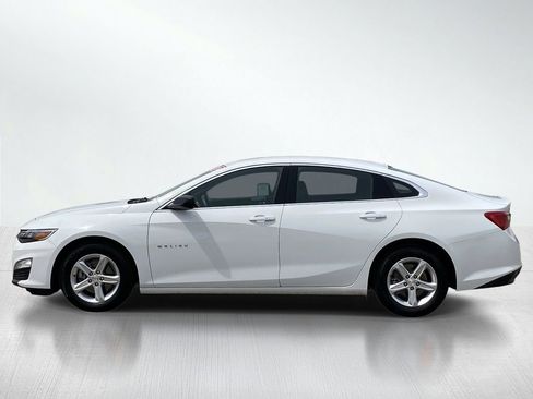 Used 2024 Chevrolet Malibu LS FWD image 2