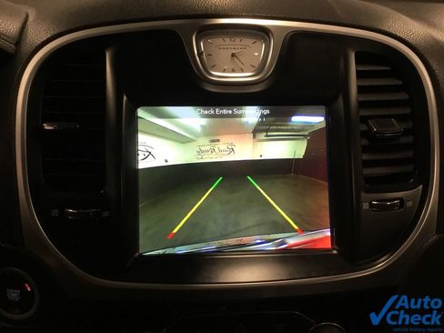 Used 2017 Chrysler 300 C AWD/4WD image 51
