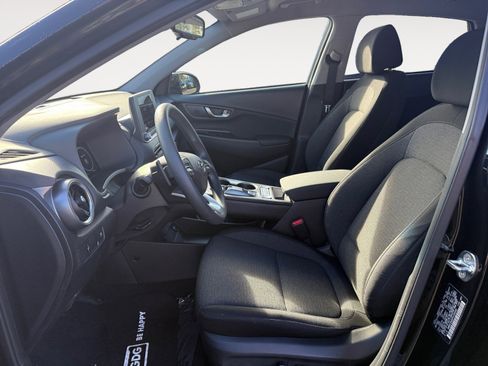 Certified 2023 Hyundai Kona SE image 10