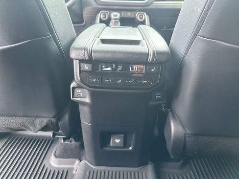 Used 2024 Toyota Grand Highlander AWD image 22