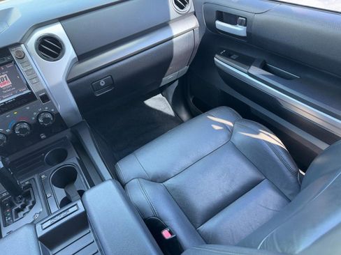 Used 2014 Toyota Tundra SR5 w/ SR5 Upgrade Package AWD/4WD image 17