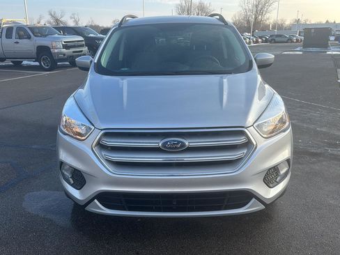 Used 2018 Ford Escape SE image 9