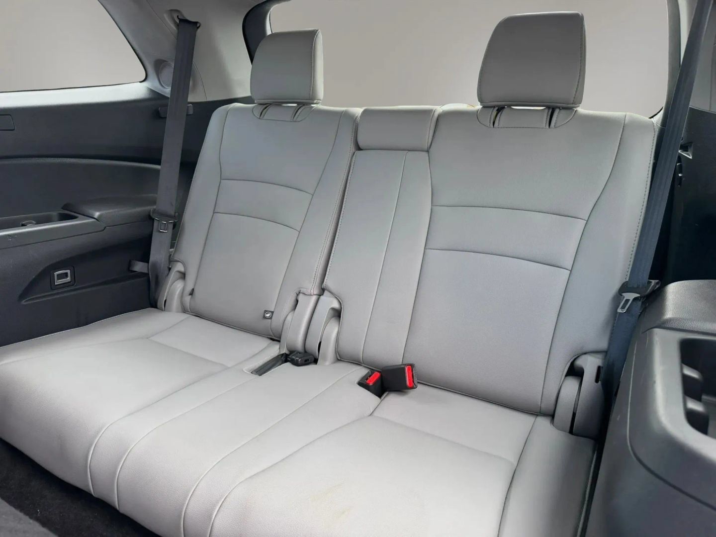 Used 2017 Honda Pilot Touring image 13