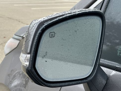 Used 2023 Toyota Sienna Platinum image 53