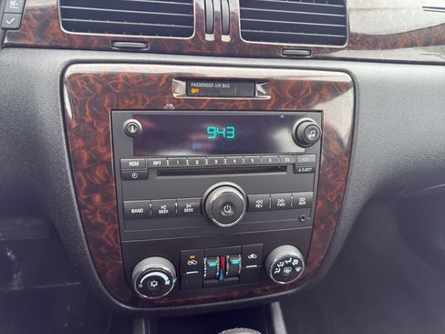 Used 2012 Chevrolet Impala LT image 18