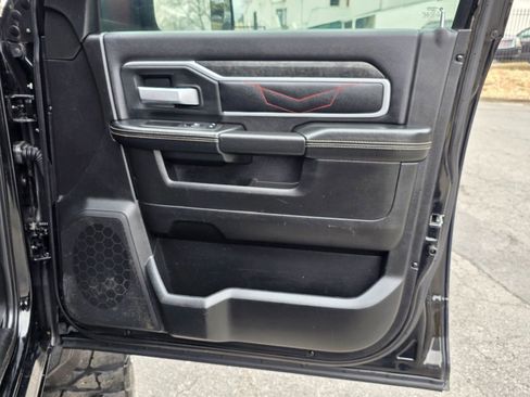 Used 2020 RAM 2500 Big Horn w/ Level 2 Equipment Group image 32