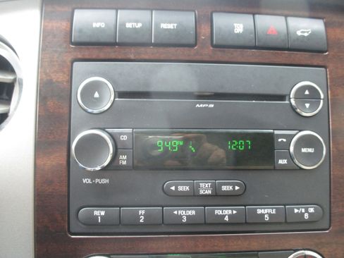 Used 2012 Ford Expedition XLT image 15