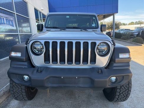 Used 2021 Jeep Wrangler Unlimited Sport image 3