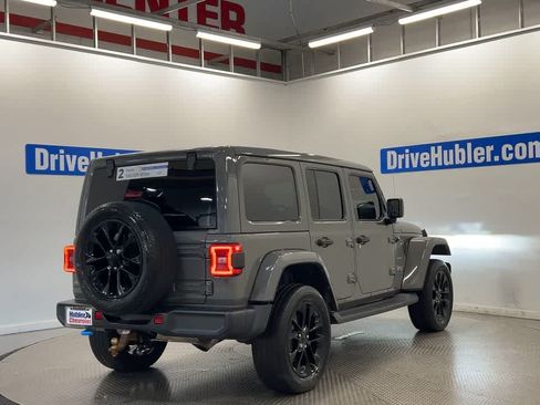 Used 2022 Jeep Wrangler Unlimited Sahara w/ Cold Weather Group AWD/4WD image 2
