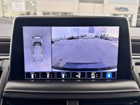 Used 2021 Chevrolet Tahoe High Country w/ Premium Package AWD/4WD image 8