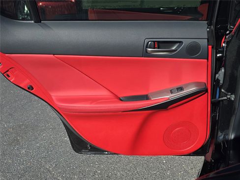 Used 2025 Lexus IS 500 image 9