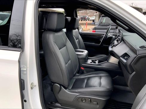 Used 2021 Chevrolet Tahoe Z71 w/ Rear Media and Nav Package image 9