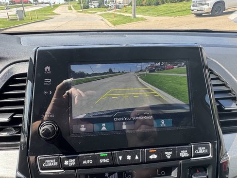 Used 2023 Honda Odyssey Touring image 21