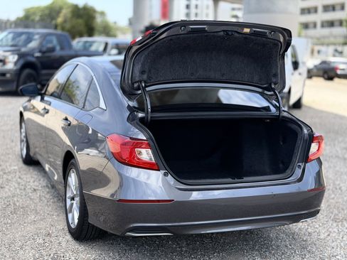 Used 2018 Honda Accord LX image 10
