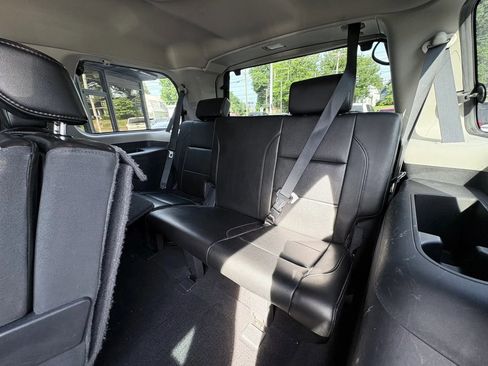 Used 2015 Nissan Armada SL w/ Moonroof Package AWD/4WD image 16