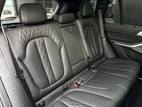 Used 2025 BMW X5 M60i w/ Executive Package image 51