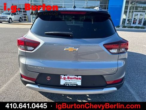 Certified 2026 Chevrolet TrailBlazer LT w/ LT Cold Weather Package FWD image 7
