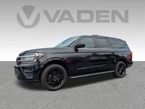 Used 2022 Ford Expedition Max XLT image 2