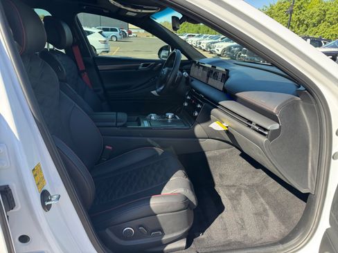 Used 2025 Genesis G80 3.5T Sport Prestige image 19