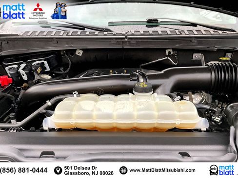 Used 2024 Ford Expedition Limited image 11