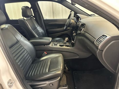 Used 2019 Jeep Grand Cherokee Limited X AWD/4WD image 14