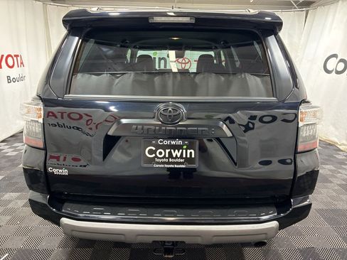 Used 2024 Toyota 4Runner TRD Off-Road Premium AWD/4WD image 5