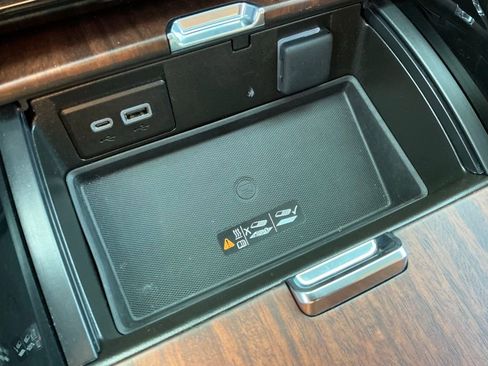 Used 2024 GMC Yukon Denali Ultimate image 48