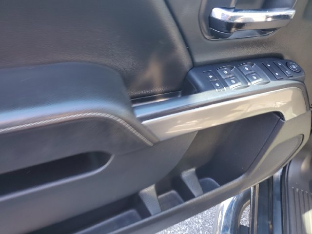Used 2018 Chevrolet Silverado 1500 LT w/ All Star Edition AWD/4WD image 18