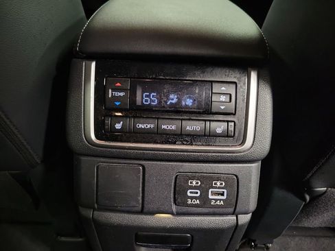 Used 2023 Subaru Ascent Limited AWD/4WD image 26