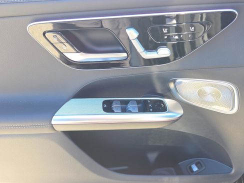 New 2026 Mercedes-Benz GLC 300 image 22