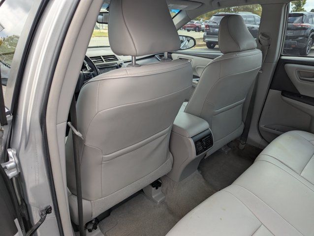 Used 2016 Toyota Camry XLE FWD image 23