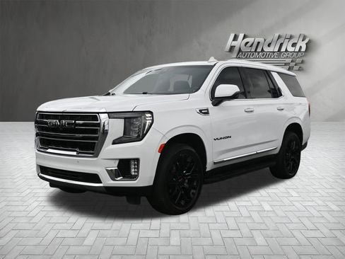 Used 2022 GMC Yukon SLT w/ SLT Premium Package image 8