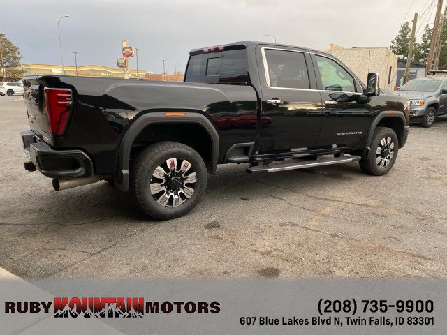 Used 2024 GMC Sierra 2500 Denali w/ Denali Reserve Package AWD/4WD image 7
