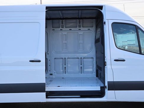 New 2026 Mercedes-Benz Sprinter 2500 image 15