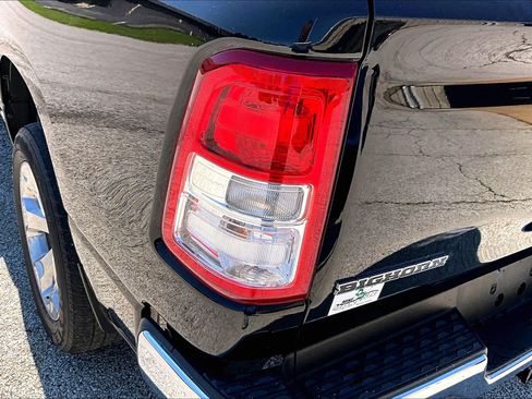 Used 2022 RAM 1500 Big Horn AWD/4WD image 28