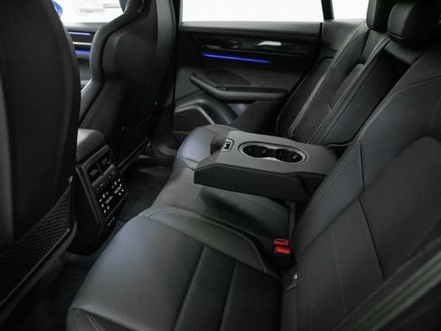 New 2026 Porsche Macan Turbo Electric AWD/4WD image 36
