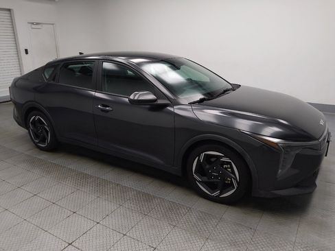 Used 2025 Kia K4 EX FWD image 11