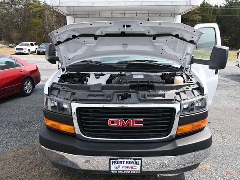 New 2024 GMC Savana 4500 w/ Power Convenience Package RWD image 47