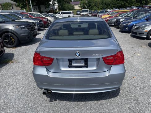 Used 2011 BMW 328i xDrive Sedan AWD/4WD image 4