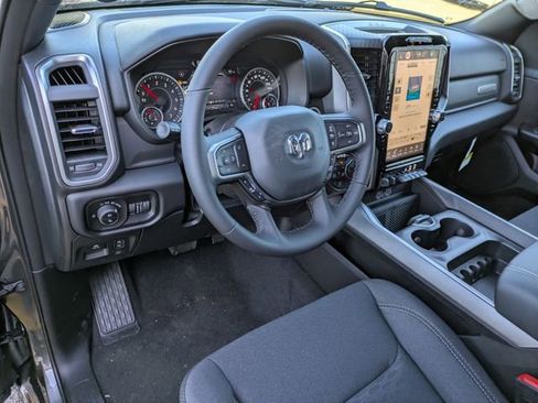 New 2026 RAM 1500 4x4 Crew Cab image 9